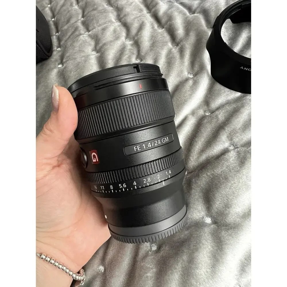 Sony SEL24F14GM Fe 1.4/24mm Camera Lens for Sony E-Mount | Mint Condition